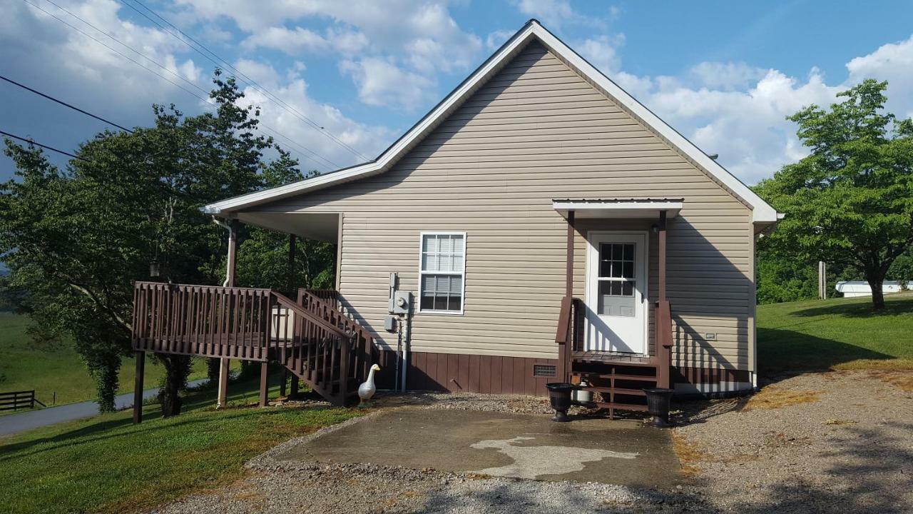 Cabin By The Lake Burnside Exterior photo